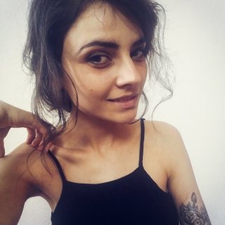 Ваня Николова