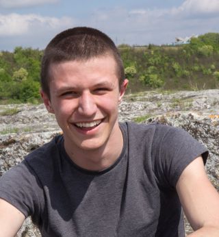 Евгени Николов